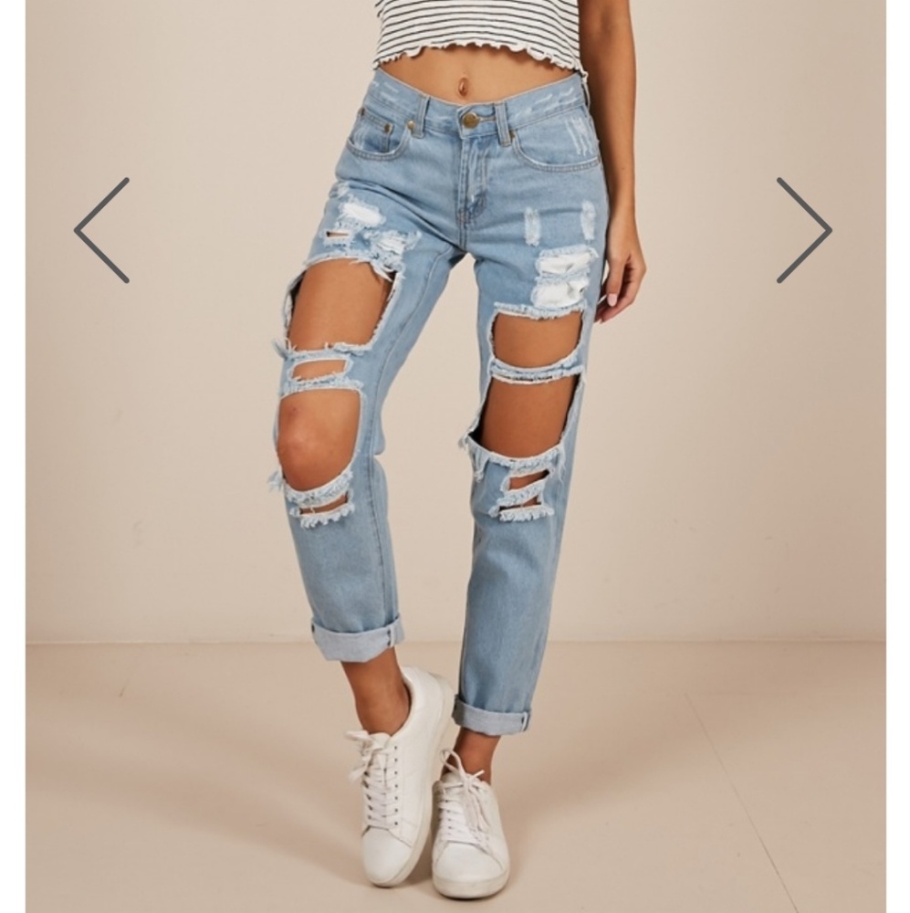 Distressed Boyfriend Jeans